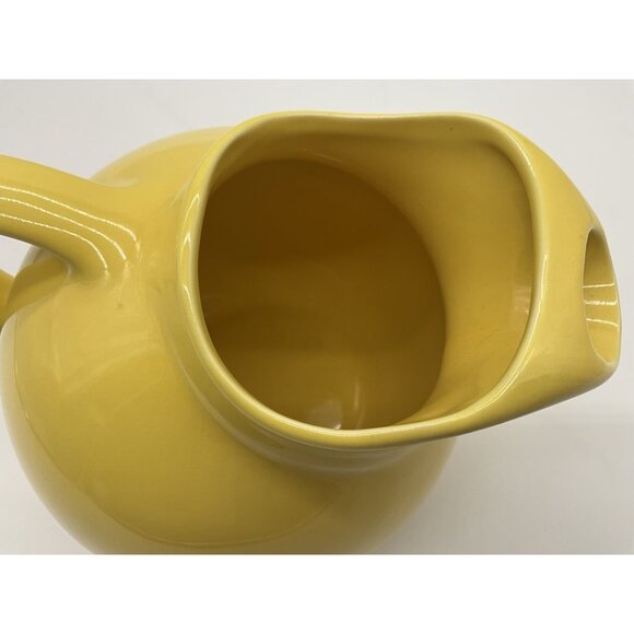 Franciscan Vintage Yellow Ball Pitcher with Ice Lip Made in California 1949-1953 - Picture 10 of 12